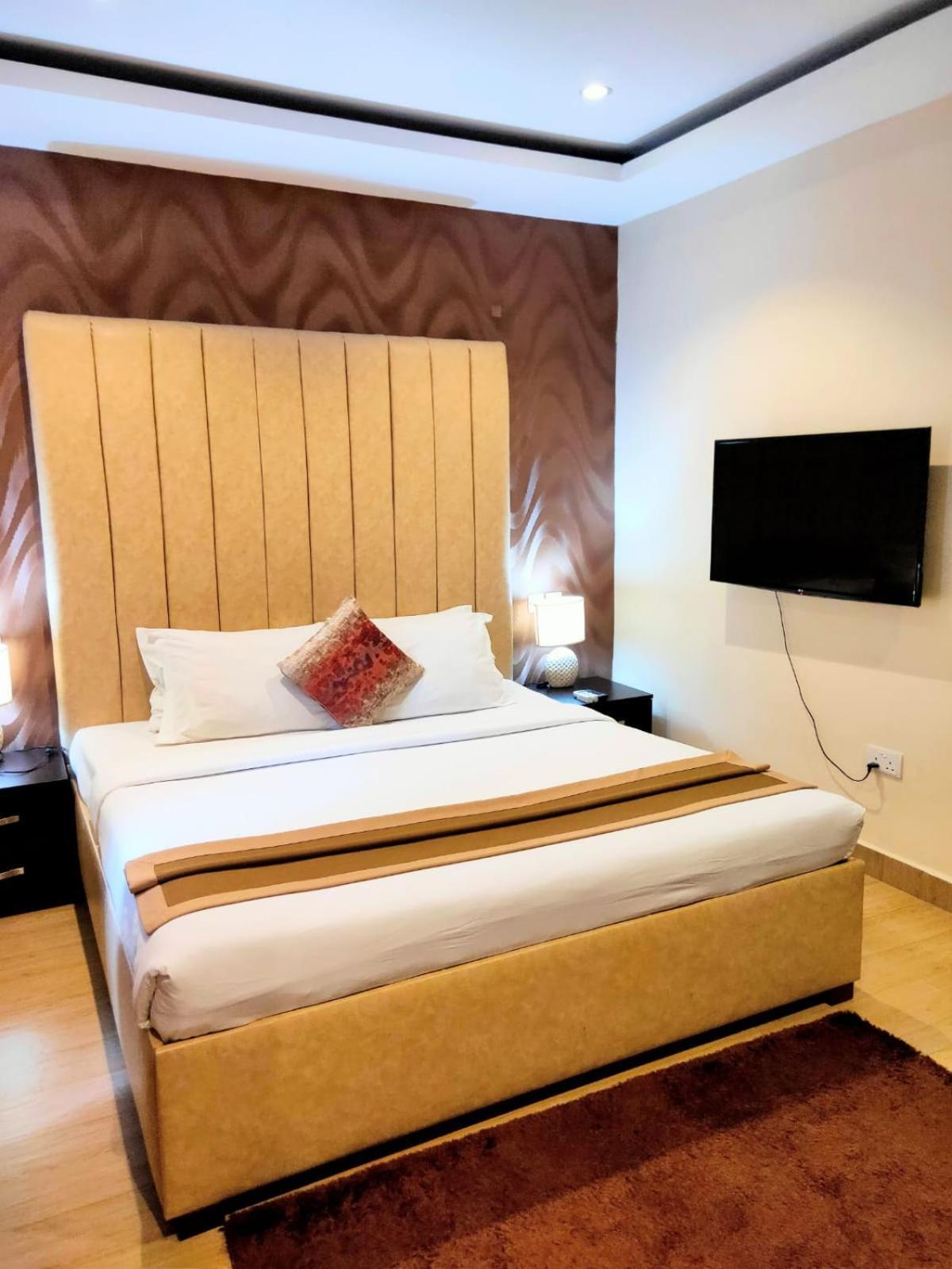 The Cabin Hotel 阿克拉 外观 照片